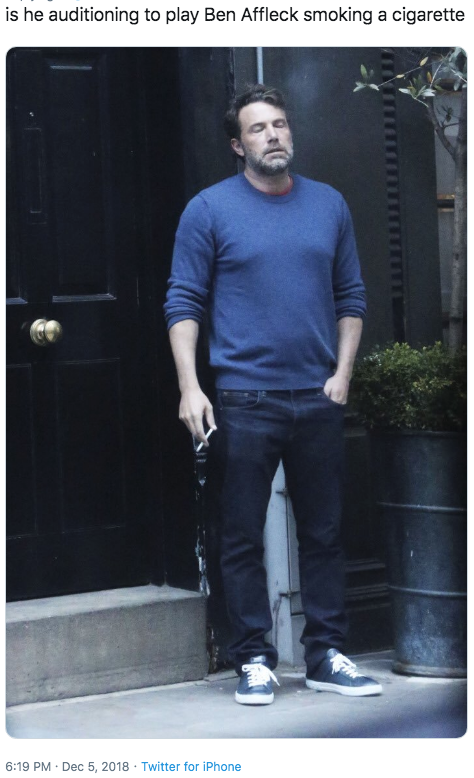 does ben affleck smoke cigarettes wears wedding band while taking break on movie set Ben Affleck smokes a cigarette